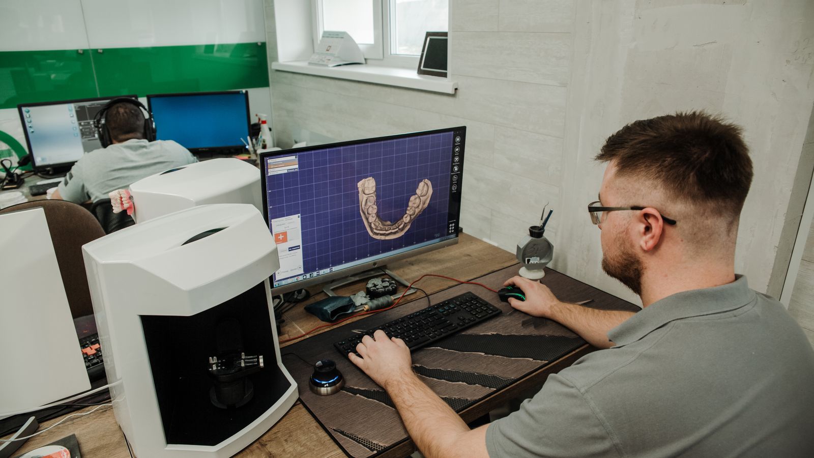 CAD CAM nha khoa trong labo hoạt động ra sao?